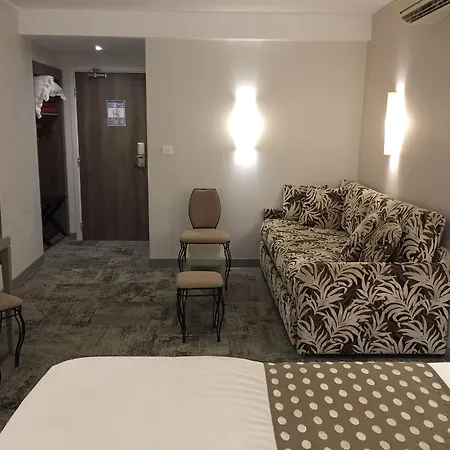 Du Pont Vieux Hotell