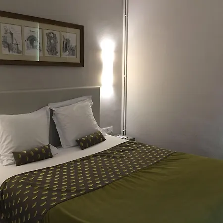 Du Pont Vieux Hotel