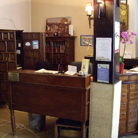 Du Pont Vieux Hotell
