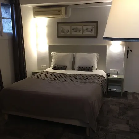Du Pont Vieux Ξενοδοχείο 3*