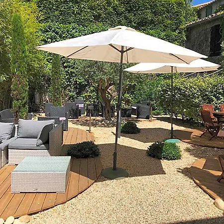Du Pont Vieux Hotel 3*