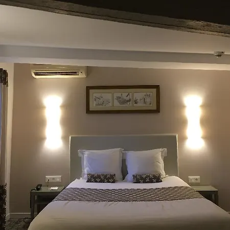 Du Pont Vieux Ξενοδοχείο 3*